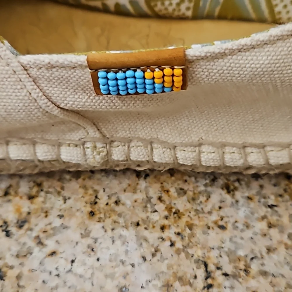 NEW Ubuntu Women’s Handmade Canvas Espadrille Slip On Shoes Size 7